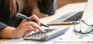 explicit vs implicit cost